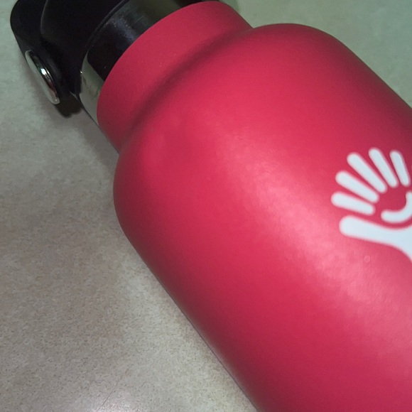 Hydro Flask - Picture 3 of 4